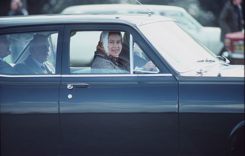 Queen Elizabeth vožnje Opel